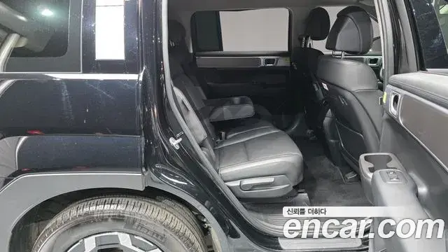 Hyundai Santa Fe 2025 — Photo 12/20
