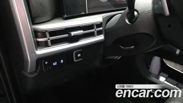 Hyundai Santa Fe 2025 — Photo 18/20