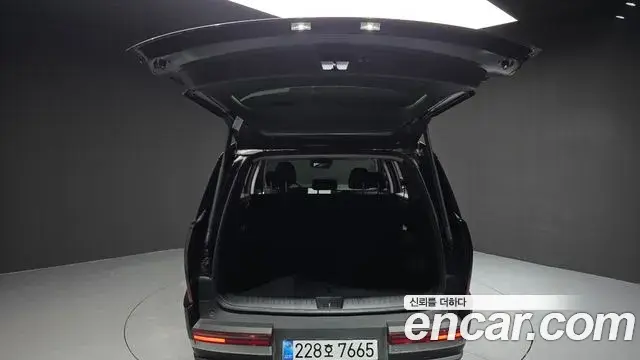 Hyundai Santa Fe 2025 — Photo 13/20