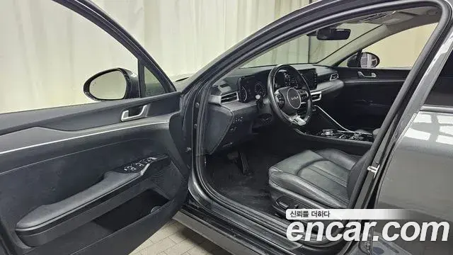 Kia K5 2023 — ფოტო 15/30