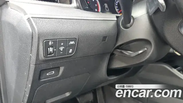 Kia K5 2023 — ფოტო 24/30