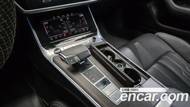 Audi A7 2021 — Photo 3/34