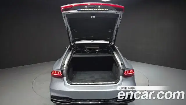 Audi A7 2021 — Photo 30/34