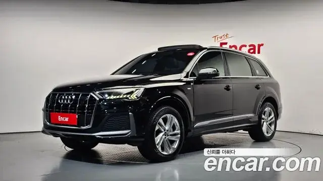 Audi Q7 2022 — Фото 1/20