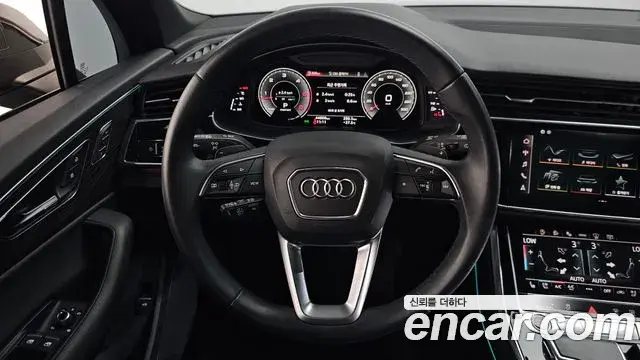 Audi Q7 2022 — Фото 13/20