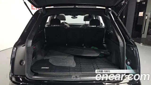 Audi Q7 2022 — Фото 20/20