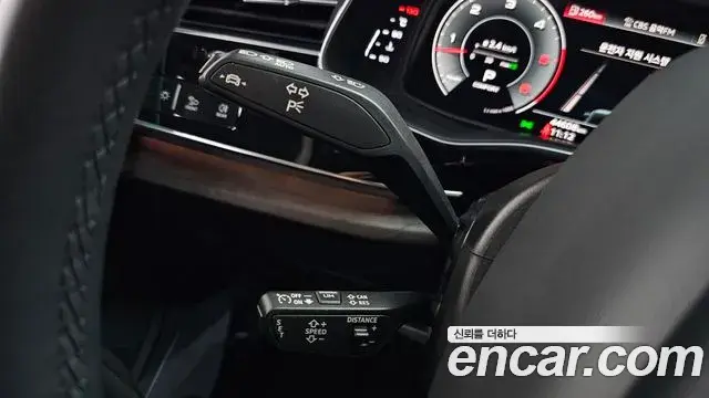 Audi Q7 2022 — Photo 4/38