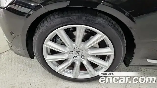 Volvo S90 2018 — ფოტო 16/18
