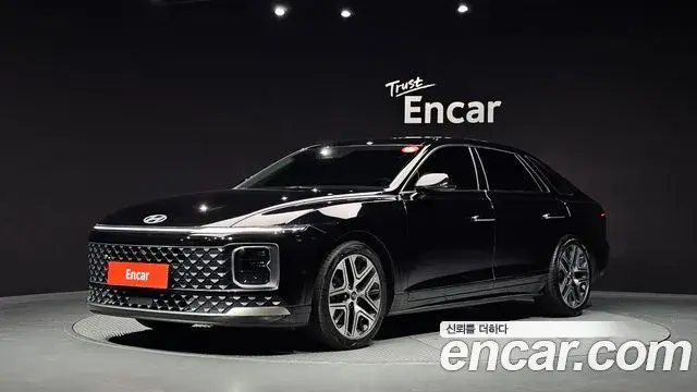 Hyundai Grandeur 2023 — Фото 1/20