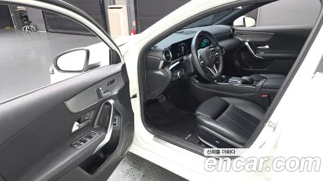 Mercedes-Benz A-Class 2021 — Фото 10/20