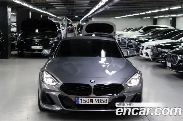 BMW Z4 2023 — Фото 1/20