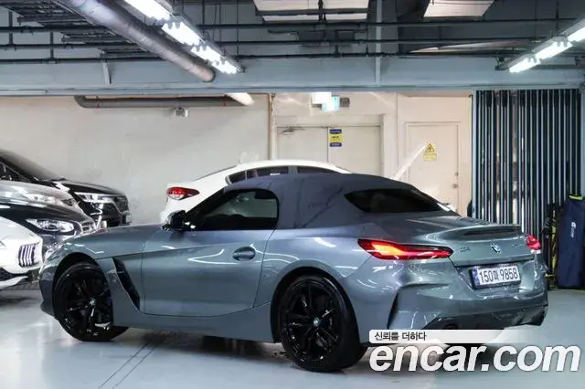 BMW Z4 2023 — Фото 3/20
