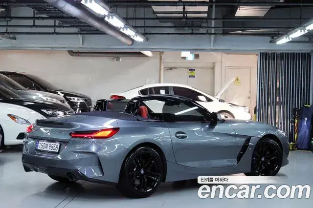 BMW Z4 2023 — Фото 5/20