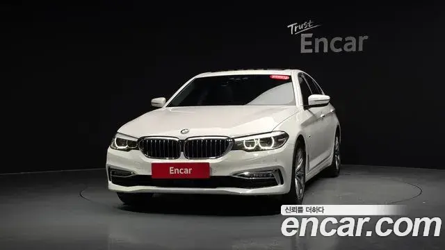 BMW 5 Series 2018 — Фото 3/20