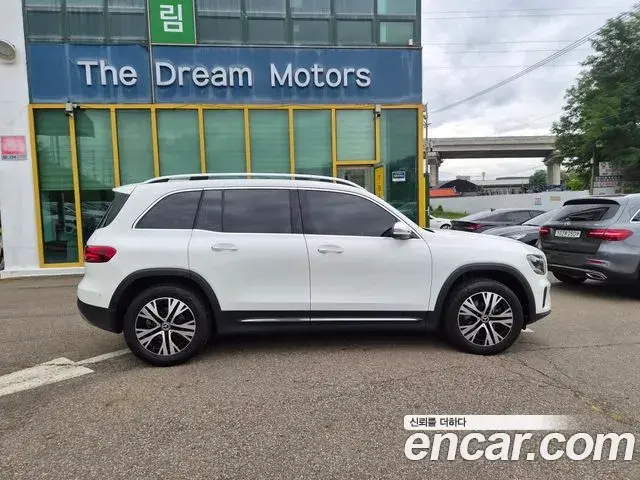 Mercedes-Benz GLB-Class 2024 — Şəkil 2/19
