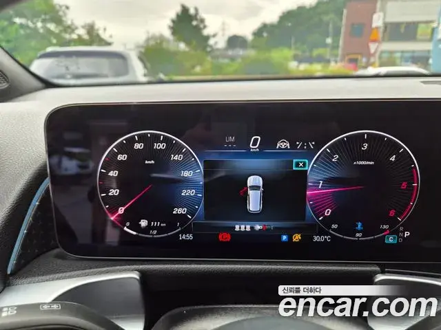 Mercedes-Benz GLB-Class 2024 — Şəkil 19/19
