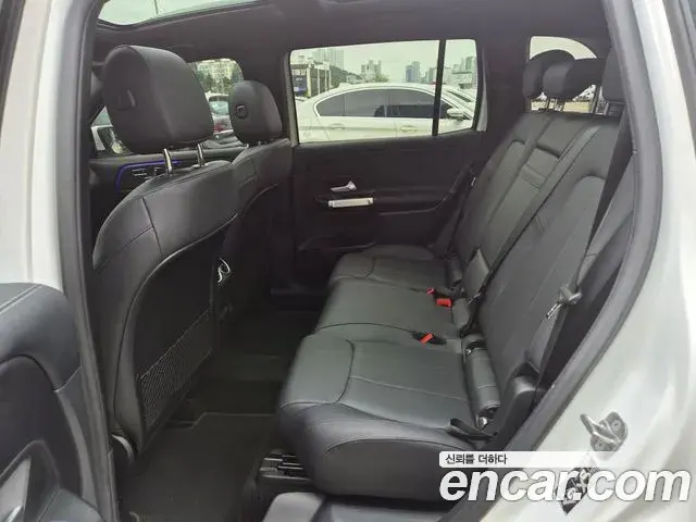 Mercedes-Benz GLB-Class 2024 — Şəkil 6/19
