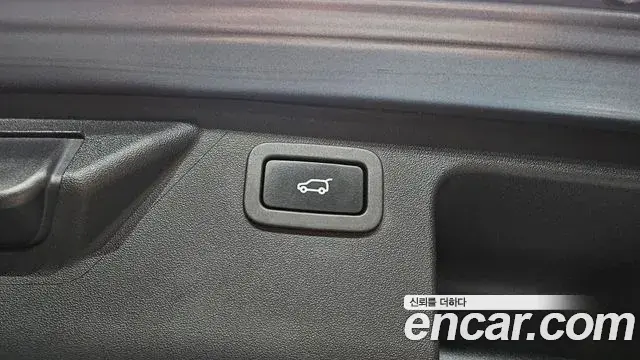 Land Rover Discovery Sport 2018 — Photo 14/32