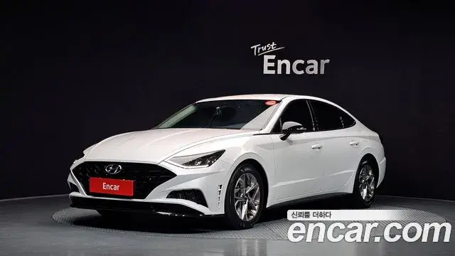 Hyundai Sonata 2021 — Фото 1/20