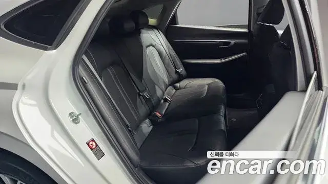 Hyundai Sonata 2021 — Фото 11/20