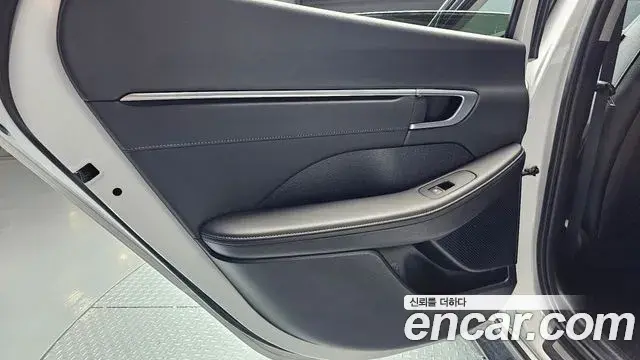 Hyundai Sonata Hybrid 2021 — ფოტო 10/30