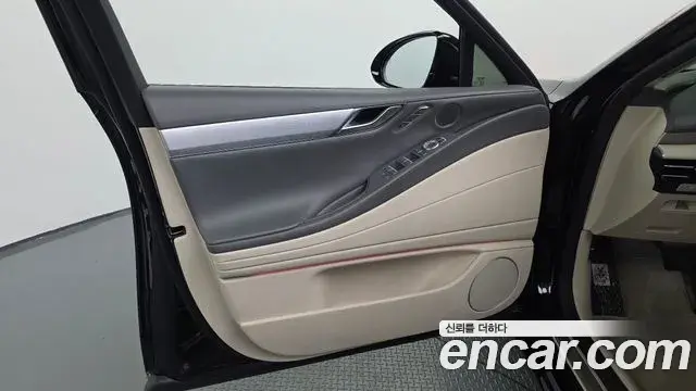 Genesis G80 2024 — Şəkil 28/30