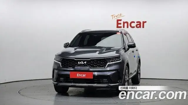 Kia Sorento 2023 — ფოტო 17/20