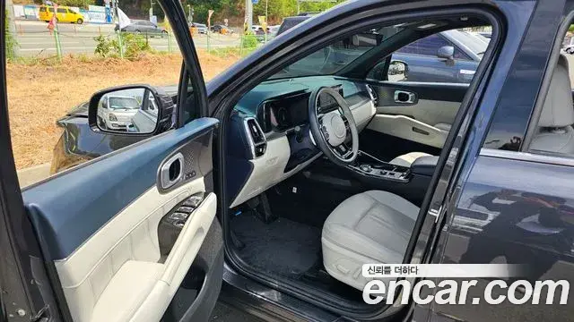 Kia Sorento 2023 — ფოტო 19/20