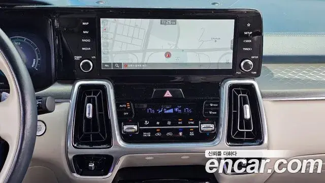 Kia Sorento 2023 — ფოტო 11/20