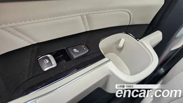 Kia Sorento 2023 — ფოტო 4/20