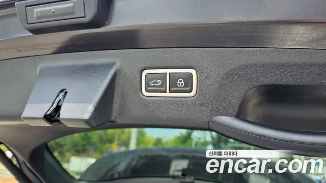 Kia Sorento 2023 — ფოტო 3/20