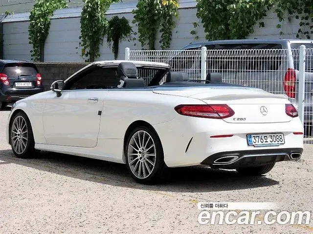Mercedes-Benz C-Class 2023 — Фото 10/20