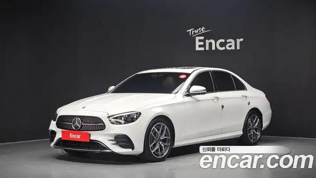 Mercedes-Benz E-Class 2021 — Фото 1/20