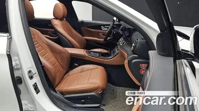 Mercedes-Benz E-Class 2021 — ფოტო 6/36