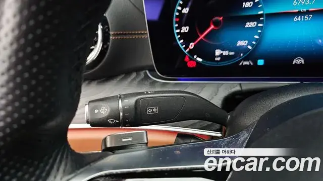 Mercedes-Benz E-Class 2021 — ფოტო 8/36