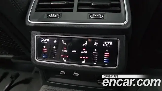 Audi A6 2022 — Фото 17/20
