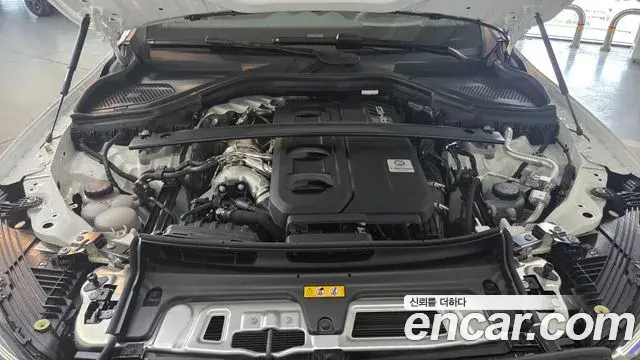 Mercedes-Benz GLC-Class 2025 — Photo 3/20