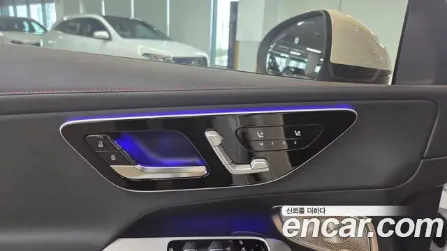 Mercedes-Benz GLC-Class 2025 — Photo 5/20