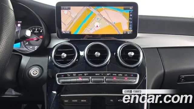 Mercedes-Benz C-Class 2019 — Фото 14/20