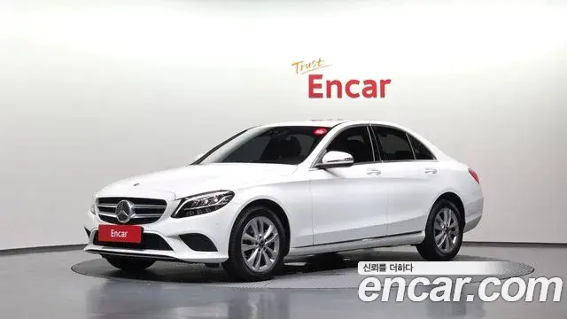 Mercedes-Benz C-Class 2020 — ფოტო 1/30