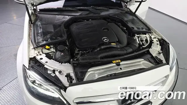 Mercedes-Benz C-Class 2020 — ფოტო 6/30