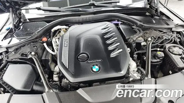 BMW 7 Series 2021 — ფოტო 8/41