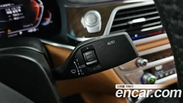 BMW 7 Series 2021 — ფოტო 27/41