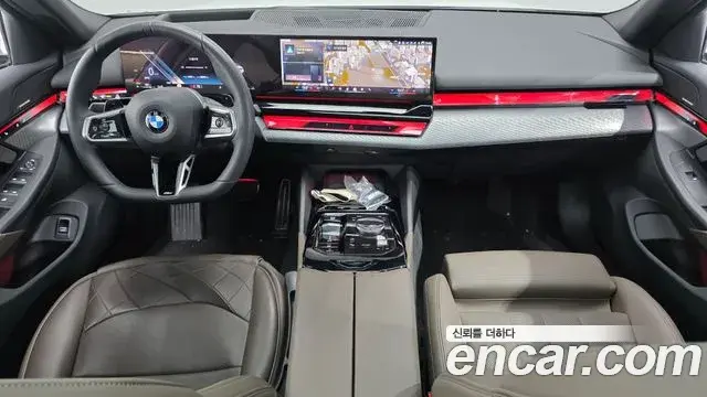 BMW 5 Series 2025 — Фото 10/20