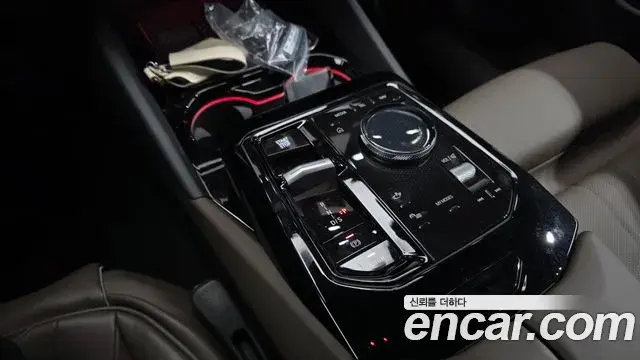 BMW 5 Series 2025 — Фото 17/20