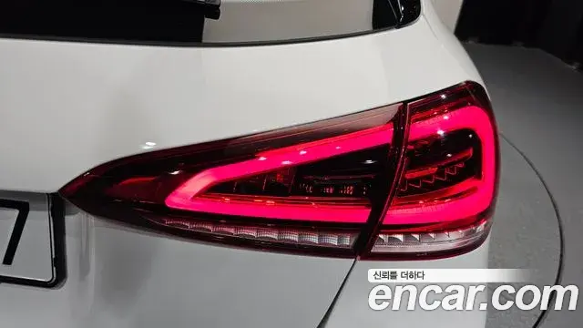 Mercedes-Benz A-Class 2022 — Şəkil 32/32