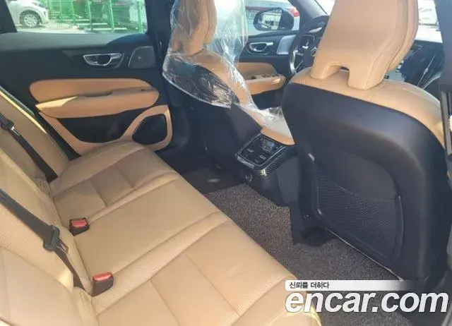 Volvo S60 2019 — Photo 5/11