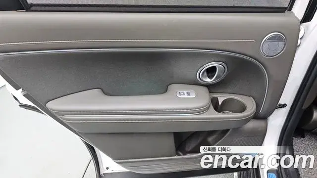 Hyundai Palisade 2025 — ფოტო 19/38