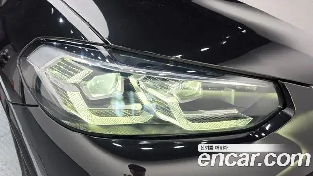 BMW X3 2022 — Photo 24/36