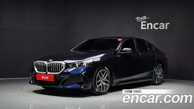 BMW 5 Series 2026 — Фото 1/20